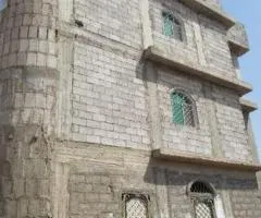 فلة ثلاثة دور كل دور عبارة عن شقة