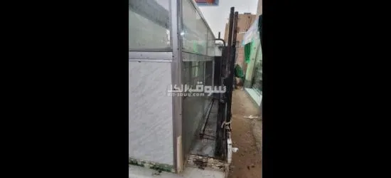 دولاب الومنيوم شبه جديد حاجه وكاله ونظيفه ينفع للبوفيات كما ينفع أيضا البقالات والمطاعم - 2